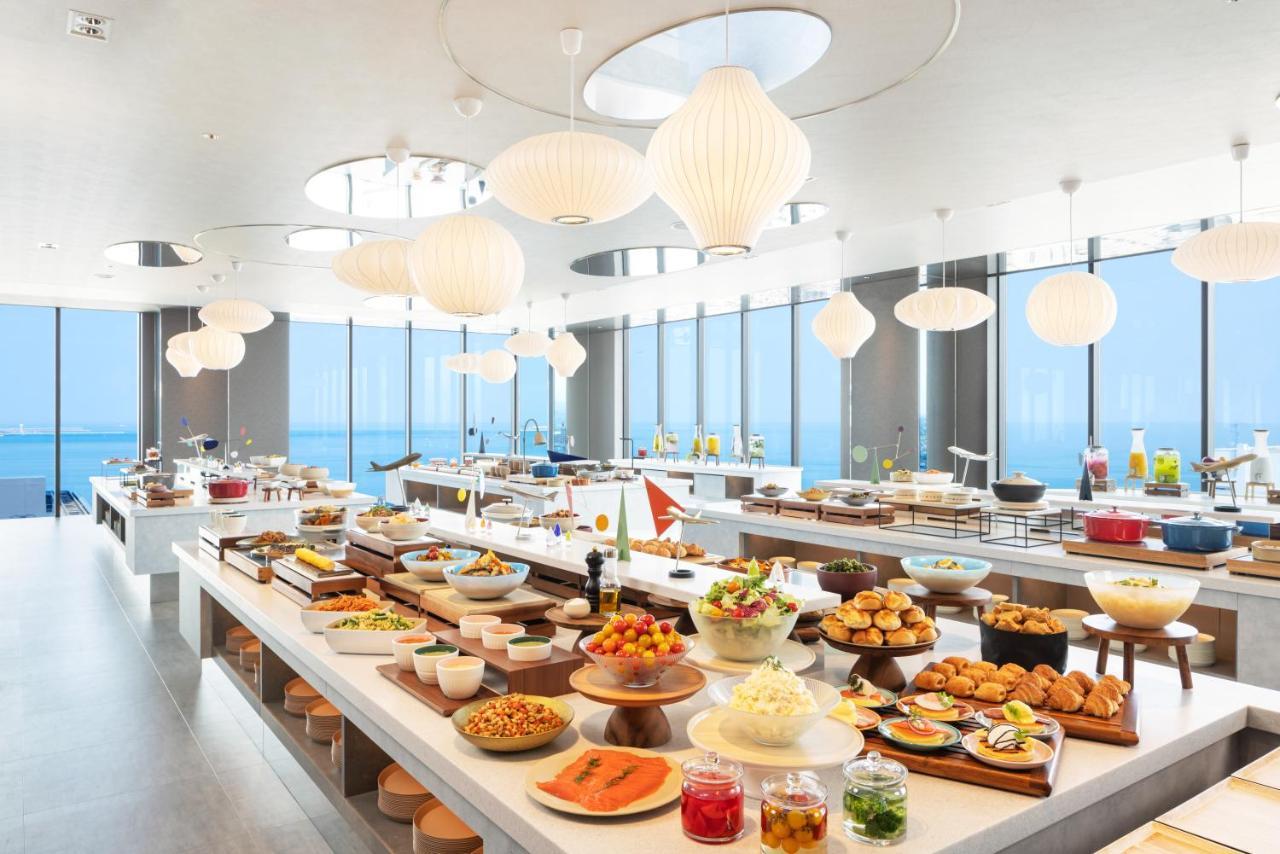 Omo Kansai Airport By Hoshino Resorts Izumi-Szano Kültér fotó The buffet at the 360° restaurant