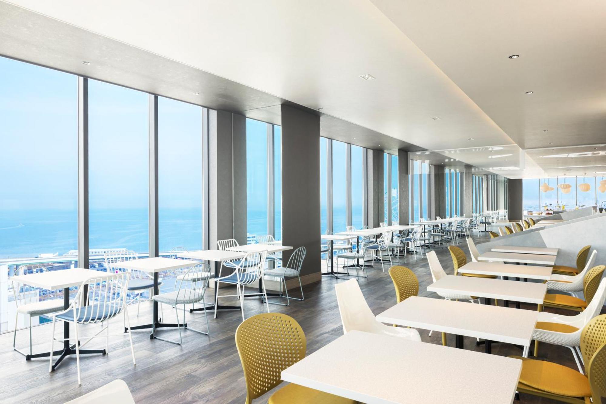 Omo Kansai Airport By Hoshino Resorts Izumi-Szano Kültér fotó The 360° Restaurant