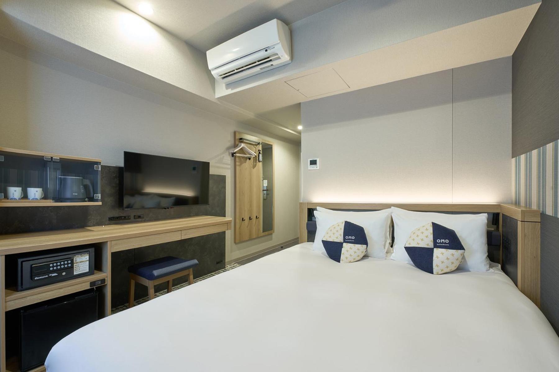 Omo Kansai Airport By Hoshino Resorts Izumi-Szano Kültér fotó A room at Hotel Winstar Kobe